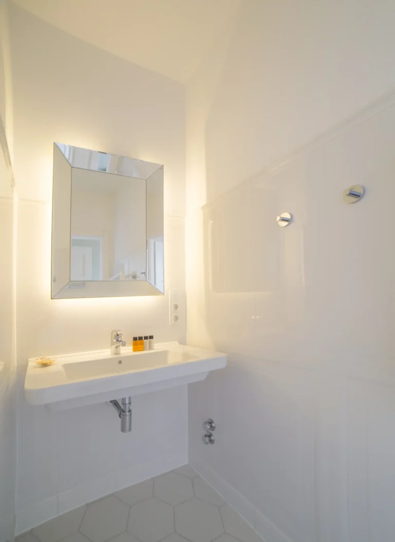 Willa Modiva Międzyzdroje - łazienka w pokoju Standard